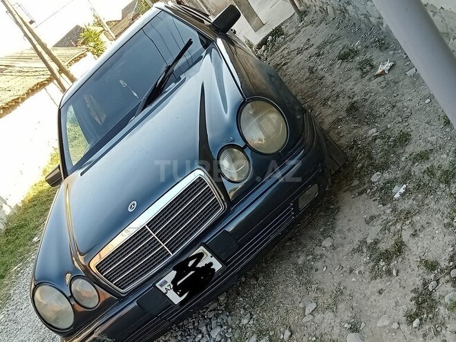 Mercedes E 220 d 1997, 516,004 km - 2.2 l - Şəki