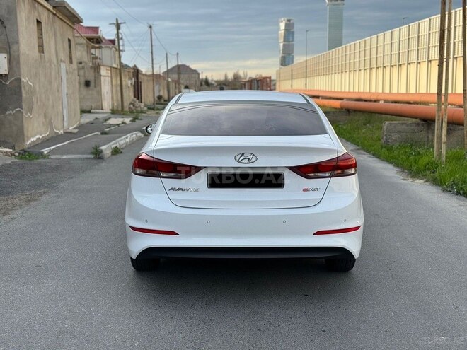 Hyundai Avante 2016, 176,834 km - 1.6 л - Bakı