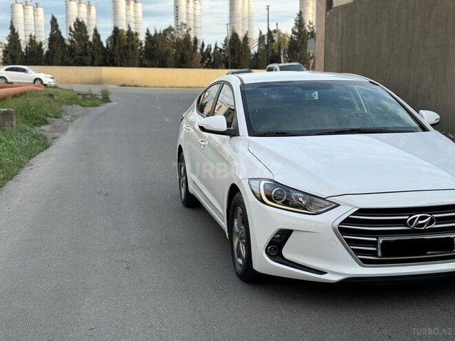 Hyundai Avante 2016, 176,834 km - 1.6 л - Bakı