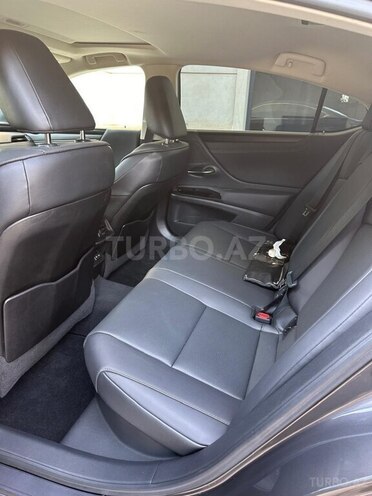 Lexus ES 300 2022, 35,000 km - 2.5 л - Bakı