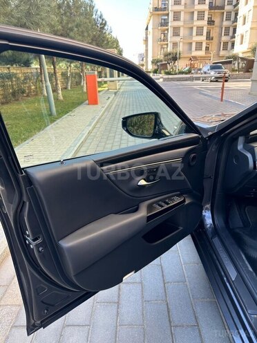 Lexus ES 300 2022, 35,000 km - 2.5 л - Bakı