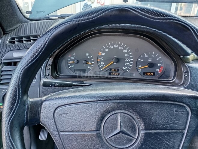 Mercedes E 230 1997, 527,000 km - 2.3 l - Bakı