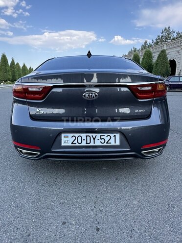 Kia K7-4