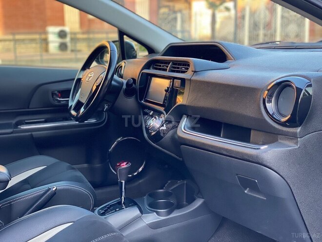 Toyota Aqua 2014, 74,000 km - 1.5 л - Gəncə