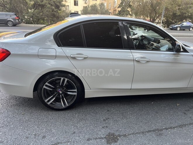 BMW 320-7