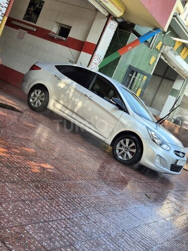 Hyundai Accent 2011, 160,000 km - 1.6 l - Bakı