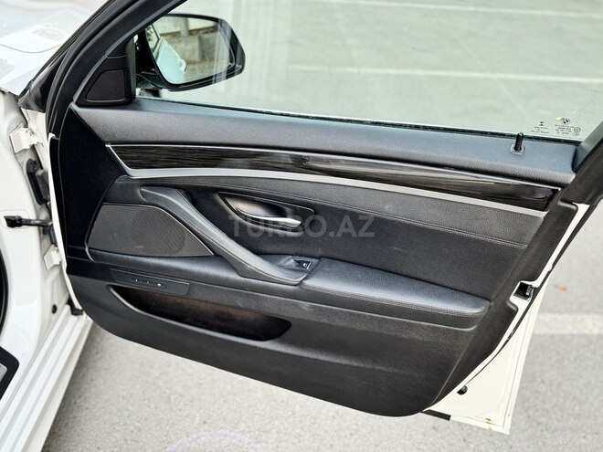 BMW 520 2015, 207,000 km - 2.0 l - Bakı