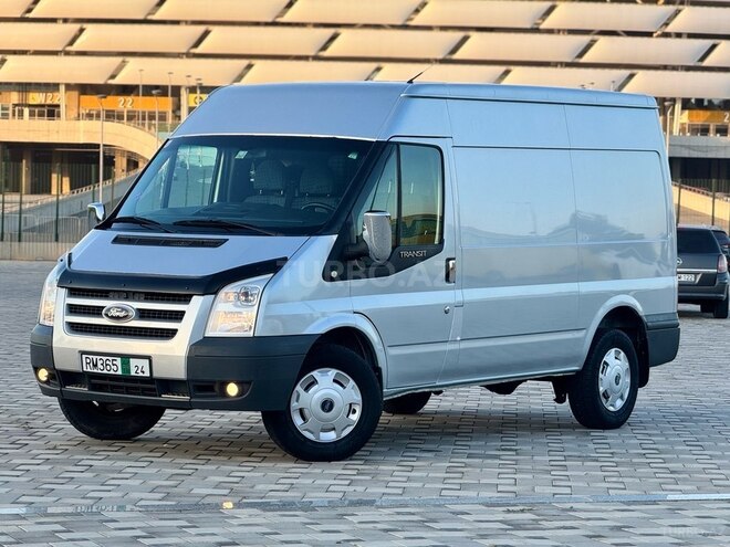 Ford Transit-1