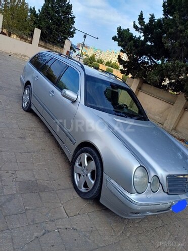 Mercedes E 200 1999, 280,000 km - 2.0 l - Sumqayıt