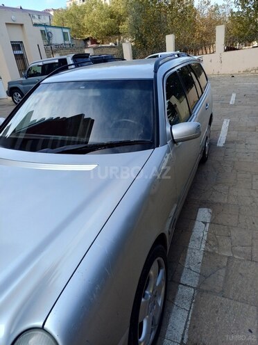 Mercedes E 200 1999, 280,000 km - 2.0 l - Sumqayıt