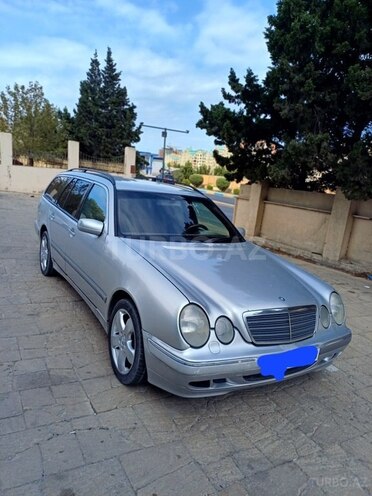 Mercedes E 200 1999, 280,000 km - 2.0 l - Sumqayıt
