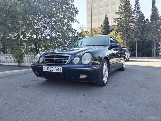 Mercedes E 240 2000, 334,000 km - 2.4 l - Gəncə