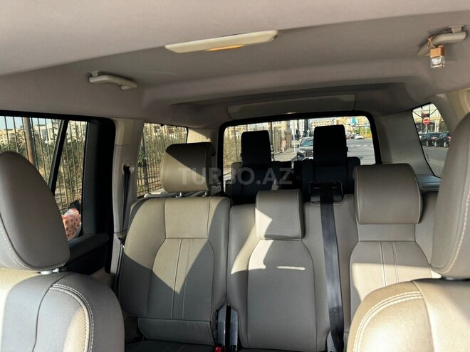 Land Rover Discovery 2011, 174,600 km - 3.0 l - Bakı