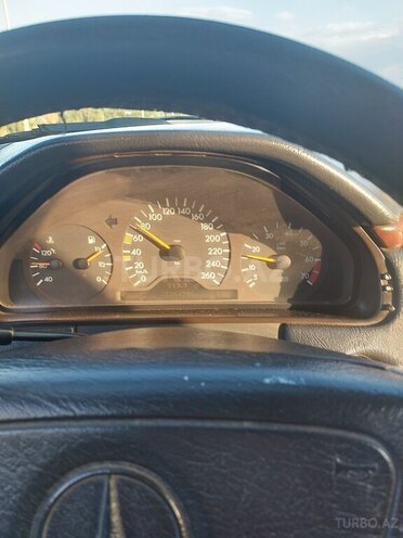 Mercedes E 280 1998, 335,555 km - 2.8 l - Mingəçevir