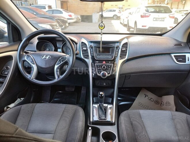 Hyundai Elantra 2015, 134,000 km - 2.0 l - Bakı