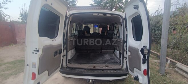 Renault Kangoo 2009, 290,000 km - 1.5 л - Lənkəran