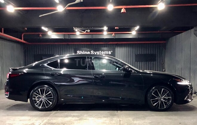 Lexus ES 300h-4