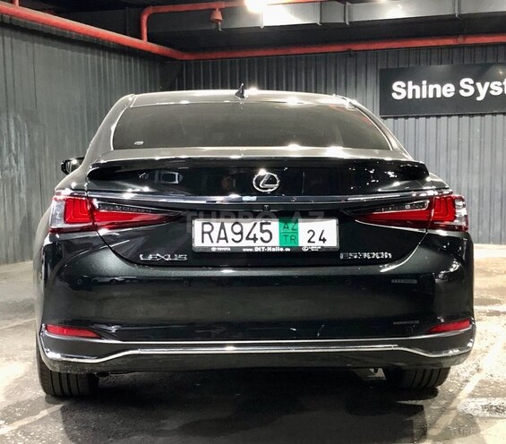 Lexus ES 300h-7