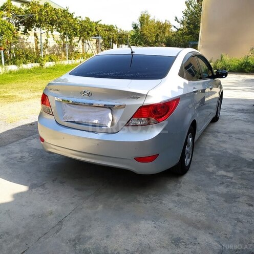 Hyundai Accent 2013, 280,000 km - 1.6 l - Mingəçevir