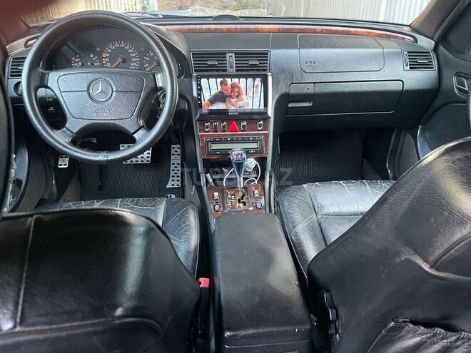 Mercedes C 240 1999, 384,457 km - 2.4 л - Biləsuvar