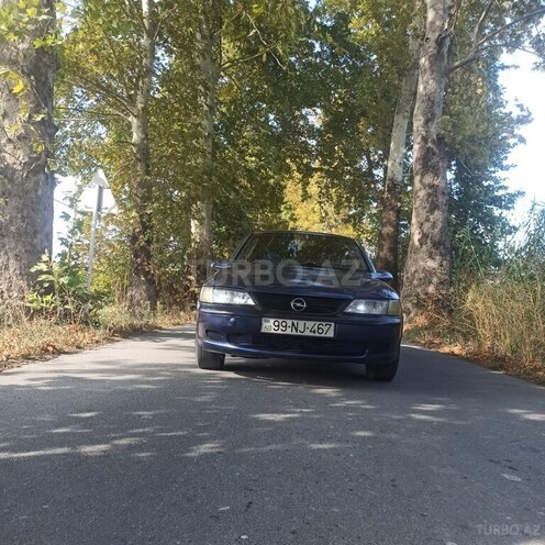 Opel Vectra 1996, 250,068 km - 2.0 l - Ağdaş
