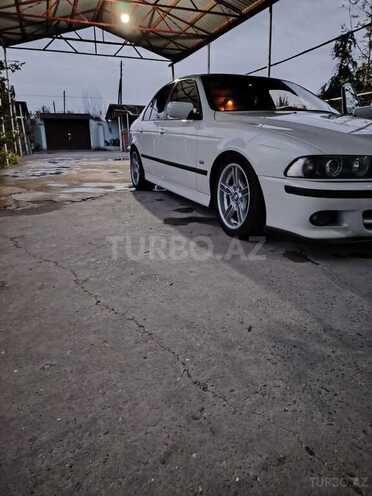 BMW 530 2001, 355,000 km - 3.0 л - Ucar
