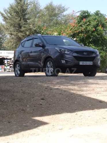 Hyundai Tucson 2009, 257,000 km - 2.0 l - Salyan
