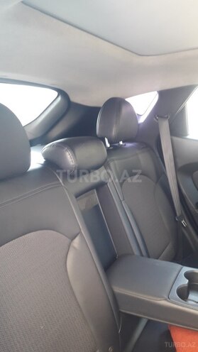 Hyundai Tucson 2009, 257,000 km - 2.0 l - Salyan