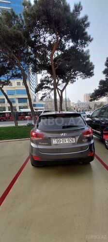 Hyundai Tucson 2009, 257,000 km - 2.0 l - Salyan