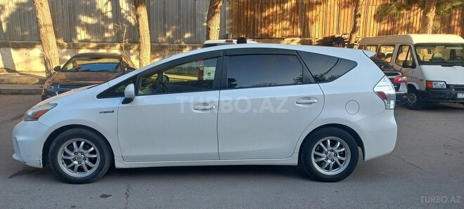 Toyota Prius V 2012, 430,000 km - 1.8 л - Bakı