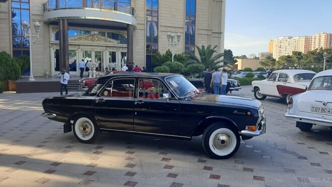 GAZ 24 1984, 7,900 km - 2.4 л - Bakı