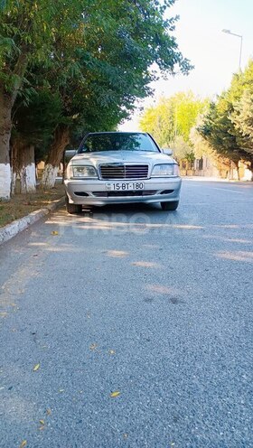 Mercedes C 230 1995, 390,000 km - 2.3 л - Salyan