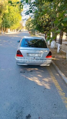 Mercedes C 230 1995, 390,000 km - 2.3 л - Salyan