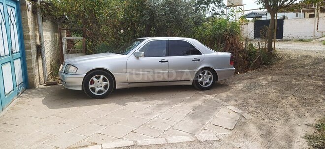 Mercedes C 230 1995, 390,000 km - 2.3 л - Salyan