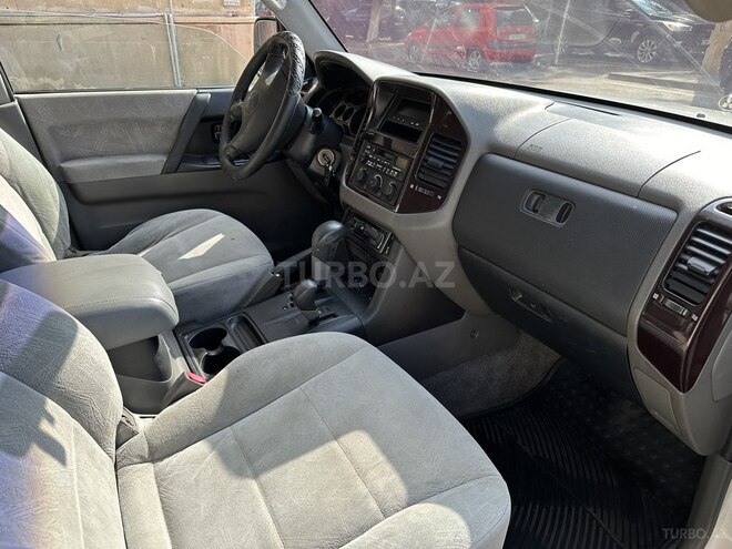 Mitsubishi Pajero 2003, 183,270 km - 3.0 l - Bakı