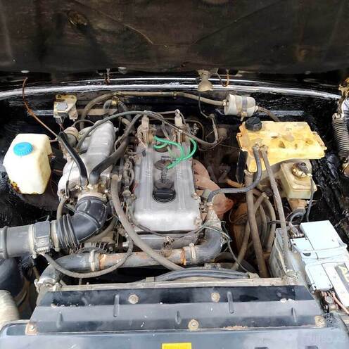 GAZ 31105 2005, 298,000 km - 2.3 l - Saatlı