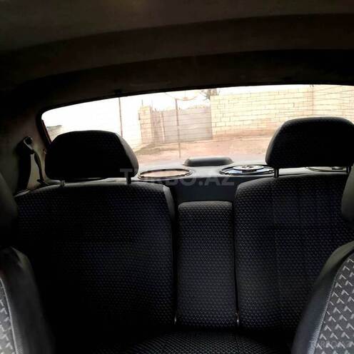 GAZ 31105 2005, 298,000 km - 2.3 l - Saatlı