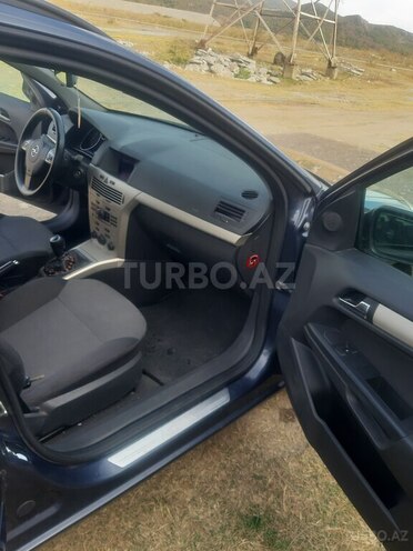 Opel Astra 2008, 320,252 km - 1.3 l - İsmayıllı