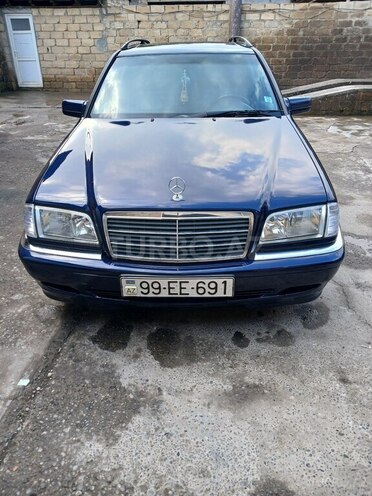 Mercedes C 200 1999, 210,000 km - 2.0 л - Ucar