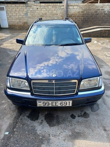 Mercedes C 200 1999, 210,000 km - 2.0 л - Ucar