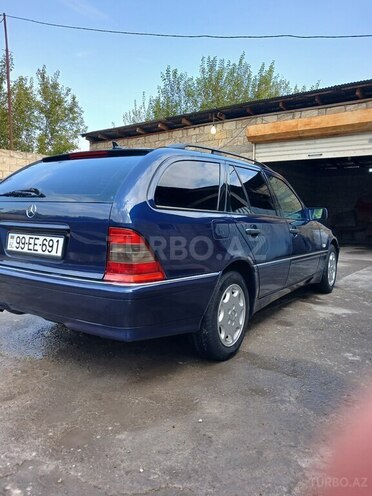 Mercedes C 200 1999, 210,000 km - 2.0 л - Ucar