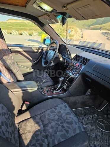 Mercedes C 180 1988, 551,000 km - 1.8 л - Qusar