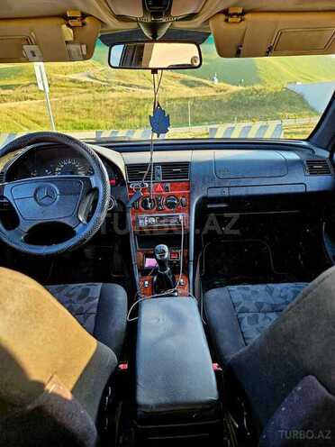 Mercedes C 180 1988, 551,000 km - 1.8 л - Qusar