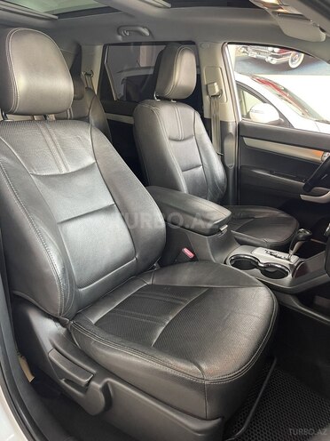 Kia Sorento-10