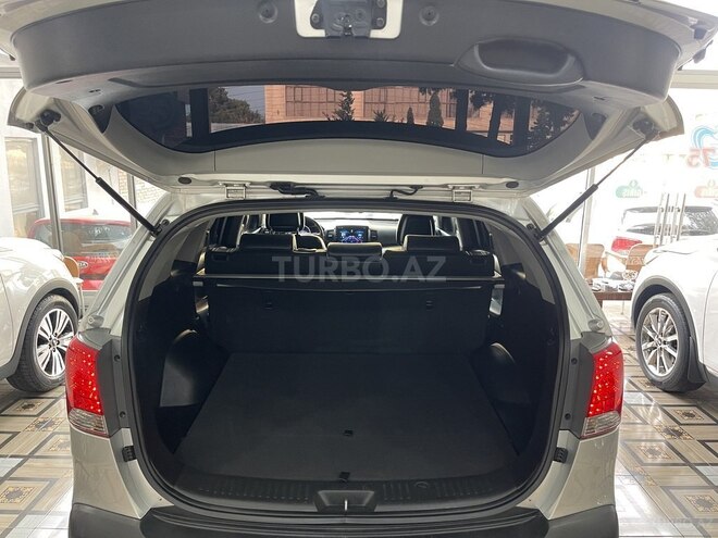 Kia Sorento-8