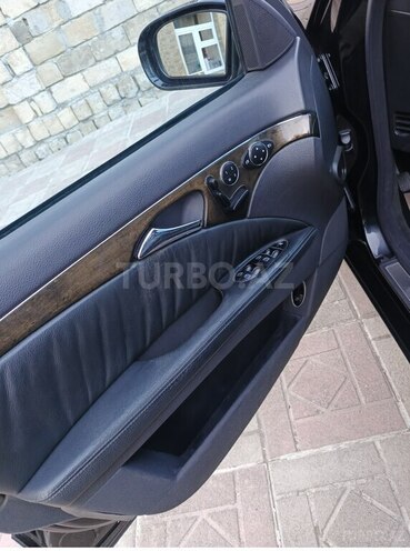 Mercedes E 320 2003, 231,000 km - 3.2 l - Bakı