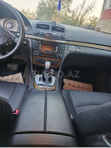 Mercedes E 320 2003, 231,000 km - 3.2 l - Bakı
