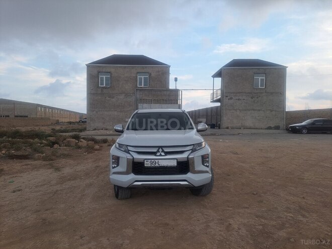 Mitsubishi L200 2019, 248,235 km - 2.5 l - Bakı