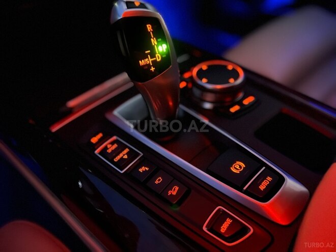 BMW X5 2018, 95,000 km - 2.0 l - Bakı