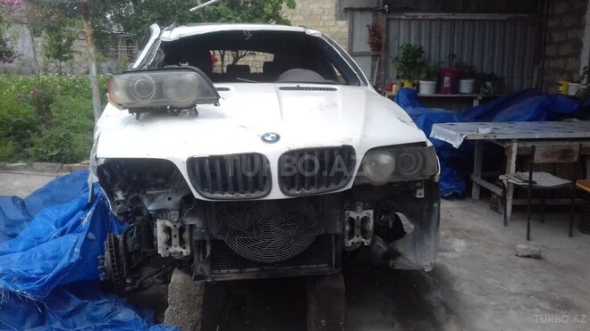 BMW X5 2003, 200,000 km - 4.4 l - Gəncə